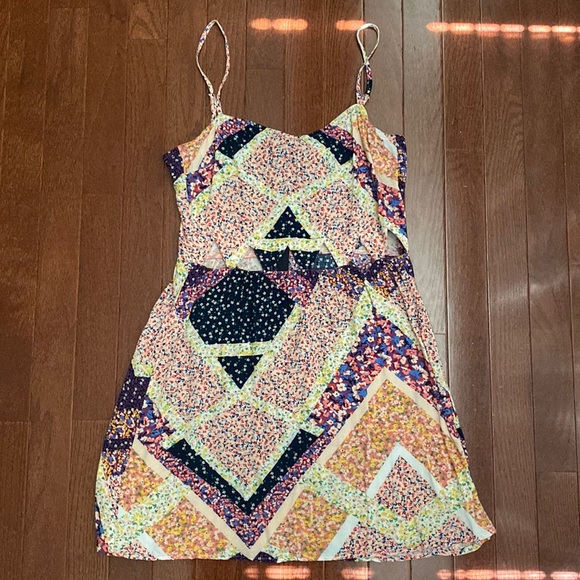 H&M Divided Mini Dress with Triangle Cutouts - Picture 9 of 11
